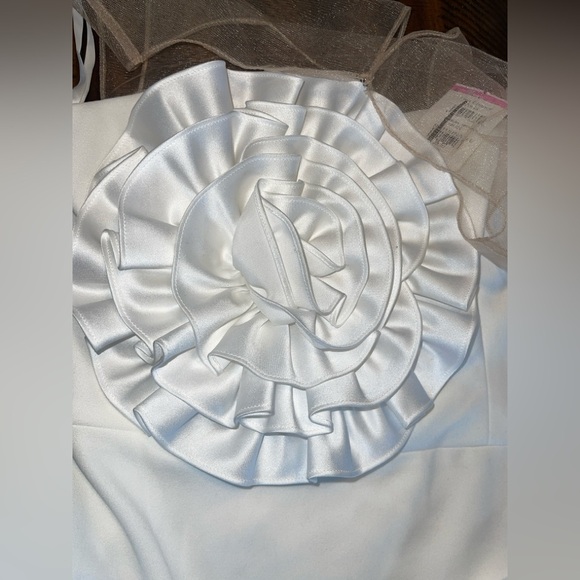 Xscape Scuba Crepe Off-the-Shoulder Sleeveless Rosette Mini Dress12 NWT soft fem - Picture 8 of 9